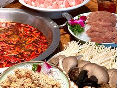 -佬土鹅肠火锅(解放路店)