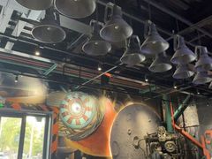 -极限PLAY运动娱乐新世界·团建派对潮玩休闲馆·室内蹦极高空游乐园