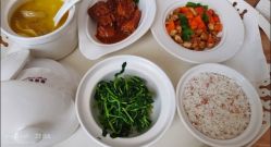 -童谣里医疗级月子中心(独栋湖景店)