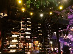 -胡桃里音乐餐厅(陶溪川店)(川湘赣菜·世界百大酒庄直供红酒·音乐表演)