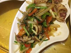 -覃记海鲜美食餐厅