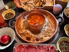 -菌自由丨野生菌火锅特色庭院餐厅(丽江古城店)