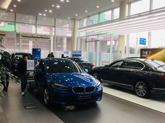 -上海宝宁宝马4S店