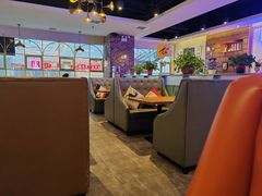 -豪客嘉族·麦尼顿西餐厅(乐福天下店)