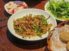 -唐师傅湘西名菜馆(武陵路店)