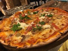 -Hai Bar And Grill