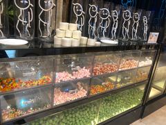 面包甜点陈列柜-温州万和豪生大酒店-餐厅