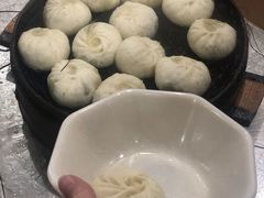 酱肉包-舒小笼松针小笼包
