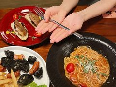 -mordew加州日记西餐&小酒馆(新天地店)