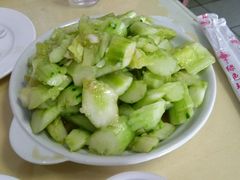 蒜蓉黄瓜-华春餐馆(鱼山路店)