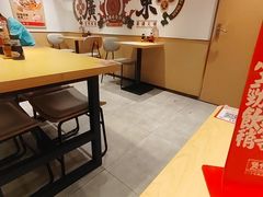 -华记煲仔华·煲仔饭(市桥易发店)
