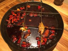 -白乐天毛肚火锅馆(解放碑店)