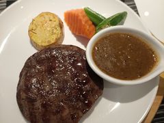 小蜜牛排-斗牛士牛排餐厅(嘉里汇店)