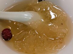 冰糖炖银耳-车沾巷·重庆老味豌杂面