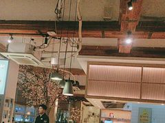 -蜜桃餐厅·伴山(湖滨商业街店)