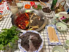 -山悦里 山野·鲜火锅(罗斯福广场店)