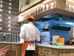 -馋三尺蟹粉小笼(人民广场店)