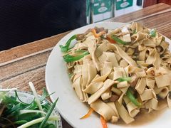 -铁东熏肉大饼铺