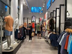 -lululemon(比斯特购物村店)