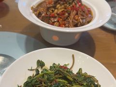 -黄泥岗·地道湖北菜(奥特莱斯店)