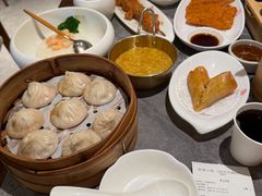 -莱莱小笼·乔艾