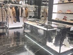 -MONCLER(武汉国际广场店)