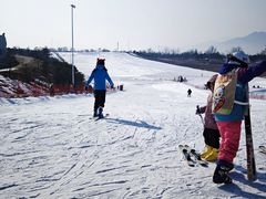 -华彬猛犸滑雪场