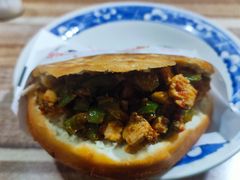-老字号杨坡红油米线腊汁肉夹馍(东四道巷店)
