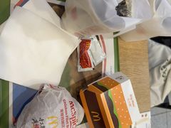 -麦当劳(中二横路店)