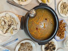 -菌之家·专业纯野生菌火锅·特色炒菌