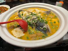 林哥鱼头泡饭-川流不息·地道川菜·小龙虾(新松江路店)