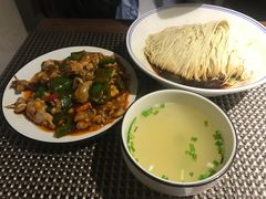 酱爆牛蛙面-十面春风·江南面馆(崇宁路店)