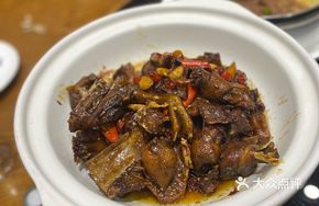 Braised Duck in Clay Pot