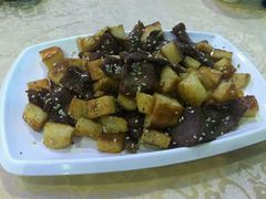 -维吾尔餐厅(宜山路店)