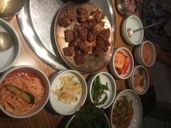 烤牛肉定食-王妃家(明洞中央店)