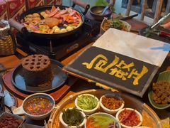 -包整·丝娃娃(一览甲秀楼风景店)