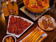 -聚汇三少·龙虾·中餐厅(莫邪路新天地店)