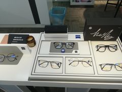 -浮光眼镜·蔡司视觉合作·数字验配中心(陆家嘴店)