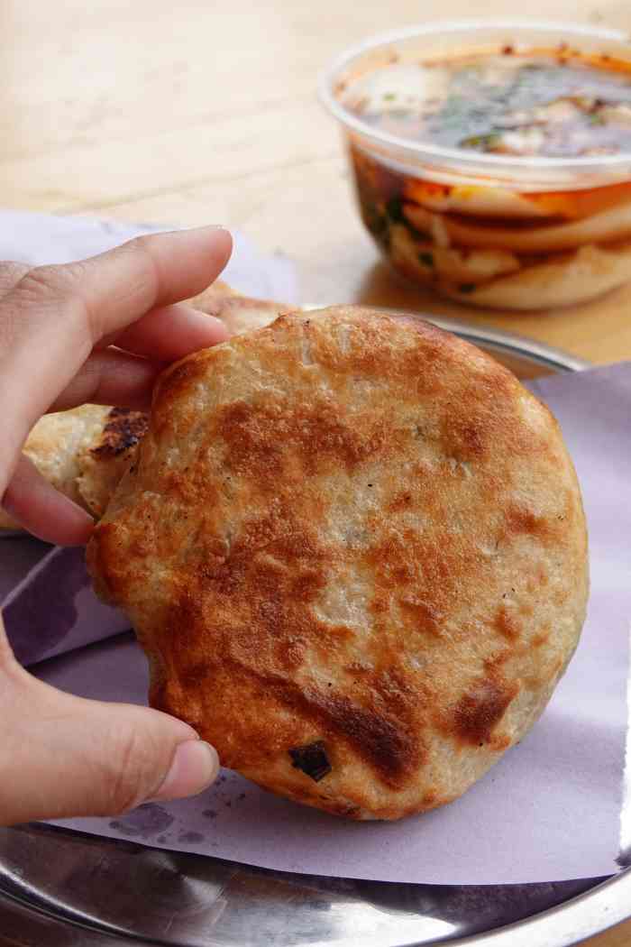 老城隍庙肉火烧-"某熊一直说要去吃这个城隍庙火烧,起初我以.