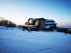 -中旅松花湖滑雪场