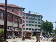 -巴陵广场