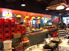 自助取餐区-鲜入围煮花胶鸡海鲜火锅