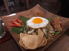 印尼式炒飯-Naughty Nuri’s Phuket