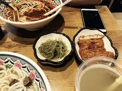 -鑫花溪牛肉米粉(人民广场店)