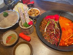 -萍姐火锅·公路夜市(武汉首店)