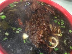 -小龙大肉面馆