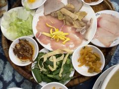 -桥香园云南过桥米线(金马碧鸡店)