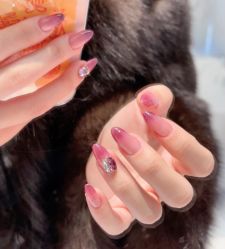 -Nail Me美甲美睫