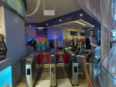 -冰纷万象滑冰场(二七万象城店)