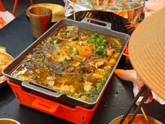 -何师烧烤Pro ·江湖川菜·小龙虾·精酿啤酒(太古里旗舰店)
